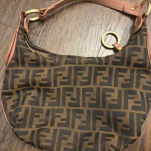Fendi purse - Picture 2 of 11